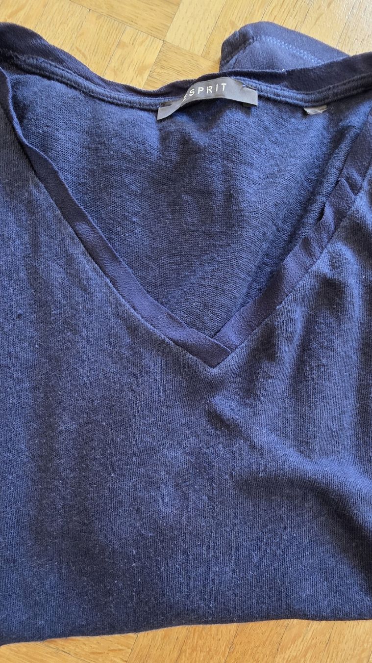 Esprit T-shirt: Débardeur /tshirt Esprit M bleu – Usato da Yverdon-les-Bains venduto da van_dq65 8