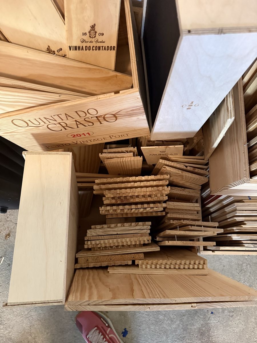 Articoli in legno: Weinkistendeckel – Usato da Thalwil venduto da ropejo 1