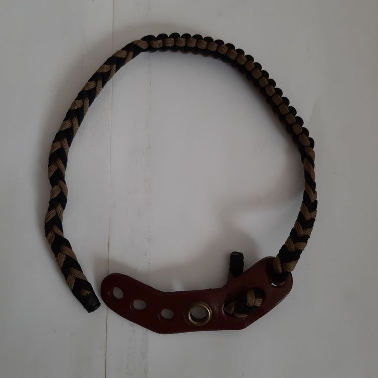 WEREWOLVES Bogen Handgelenkschlaufe - Einstellbare Paracord Schlaufe Für Recurve & Compound Bögen