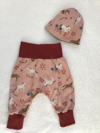 NEUES Neugeborenen Set (Pumphose + Beanie), Pferde