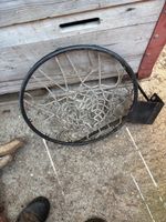 Basketballkorb mit Netz gebraucht Zustand siehe Bilder