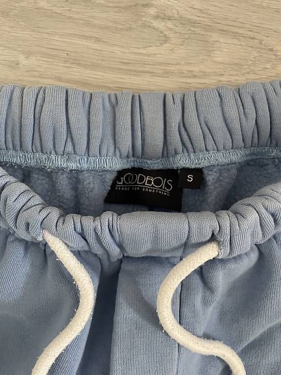 Pantalons: Trainerhose GoodBois hellblau – D'occasion à Niederurnen par sabakx 1
