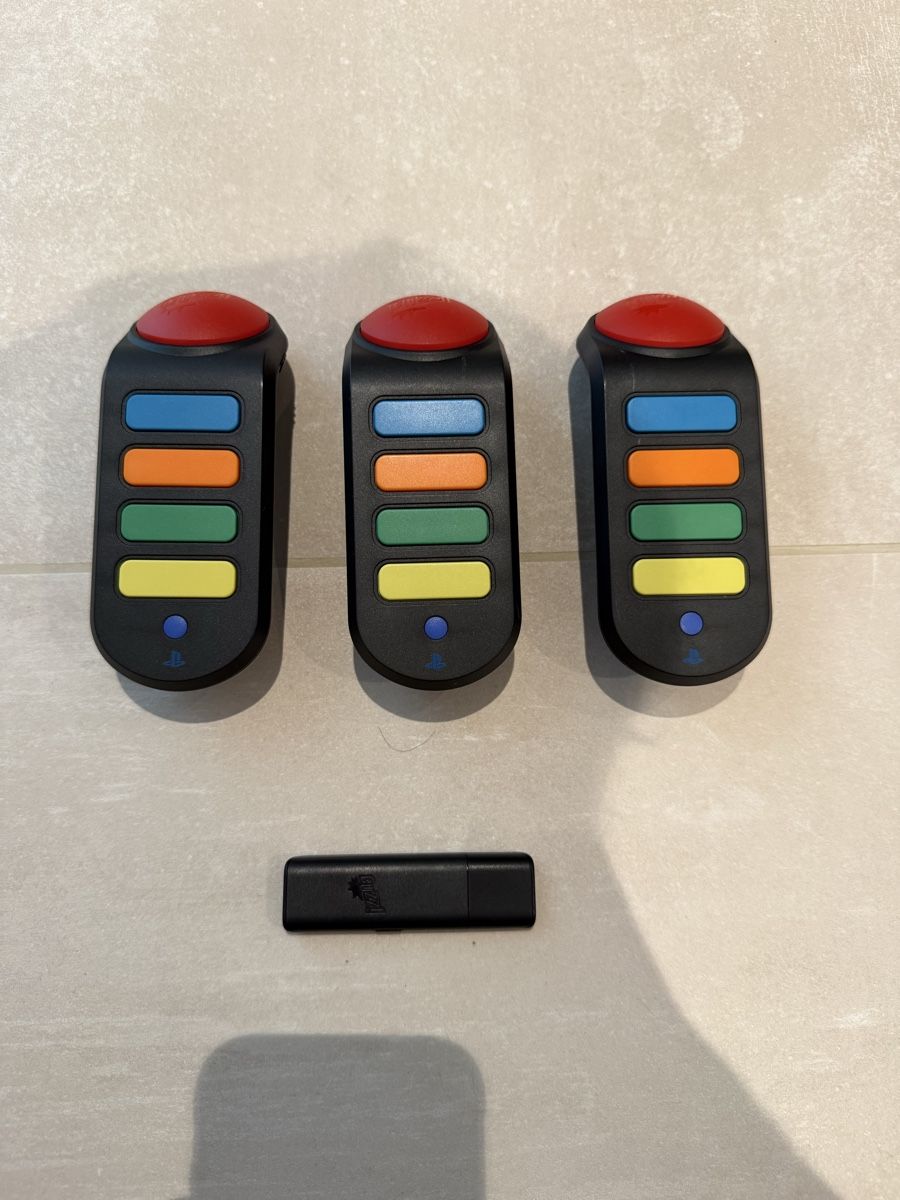 Spiele: Buzzer PS3 TOP Zustand! – Gebraucht aus Däniken SO von pet_hv5v