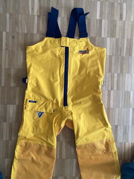 Musto Hosen: MUSTO HPX OFFSHORE Hose Gr. S – Gebraucht aus Zürich von Lichtermeer 1