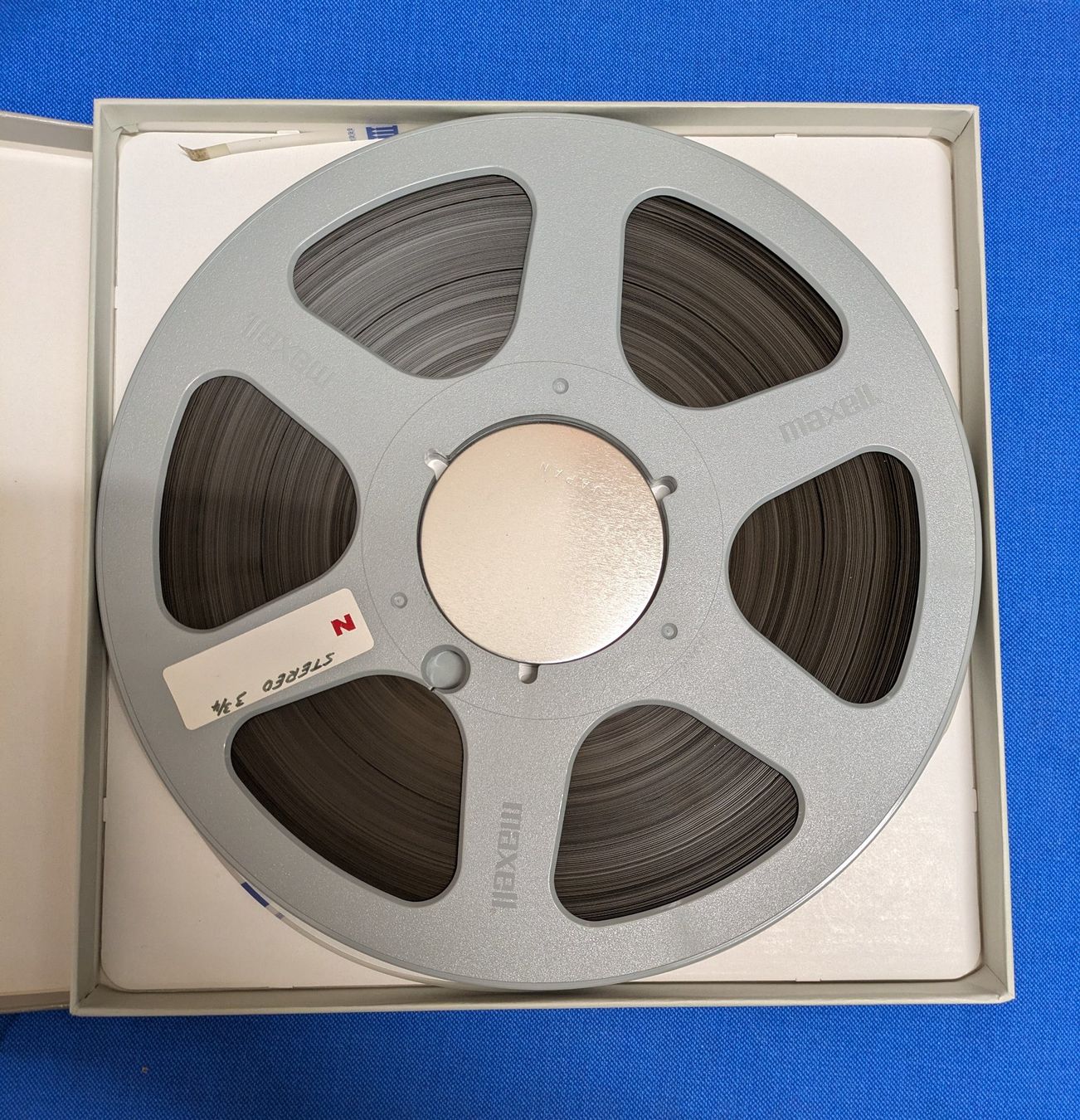 Dekobänder: 4 Tonbandspulen Maxell 26,5 cm – Gebraucht aus Zetzwil von Stritzi 2