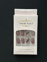 Neu DIY Kunstnagel-Set – 24 Stück / DIY artificial nail set