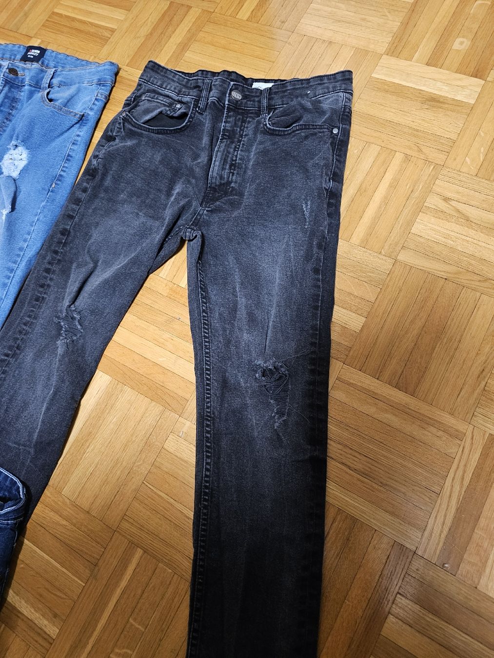 Jeans: Lot de 3 jeans, taille 33 – Nuovo (secondo la descrizione) da siviriez venduto da Nessa1808 3