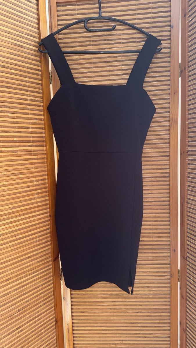 Kleider: Bodycon Kleid Amisu. 38, schwarz – Gebraucht aus Gümligen von morticiaaddams