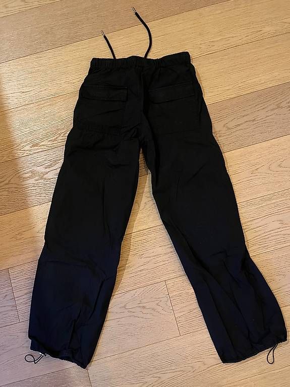 Pantalons: Pantalon noir – D'occasion à Champagne par Marie2108 1