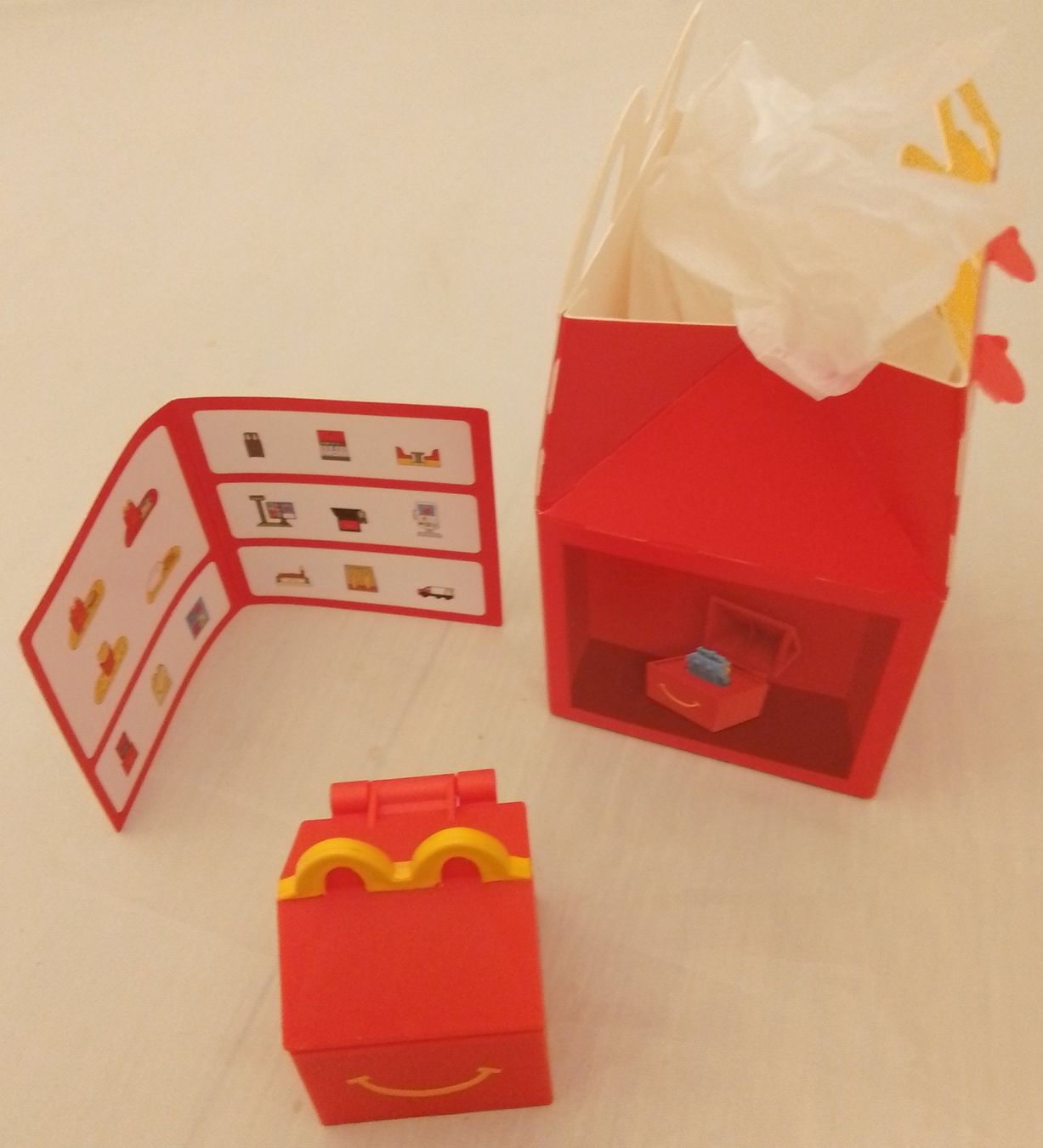 Sammelbilder & Trading cards: Mc Donalds Happy Meal NEU 2025 – Neu (gemäss Beschreibung) aus Wohlen AG von salamanderspielwaren 2