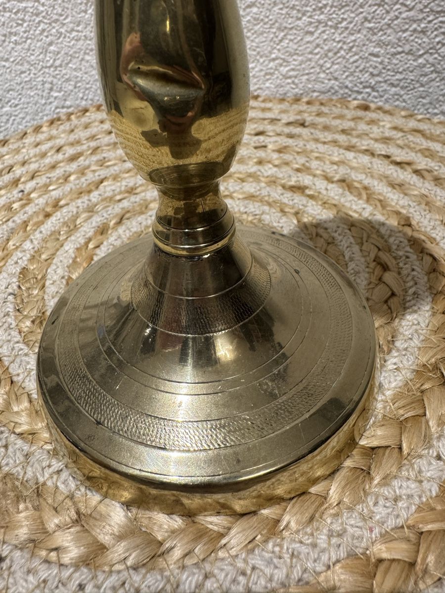 Portacandele: Vintage Kerzenständer aus Messing – Usato da Balsthal venduto da Narulya 2