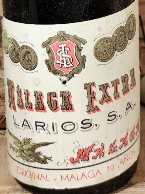 Vino: Larios Malaga Extra, ca. 30 Jahre alt – Nuovo e nell'imballaggio originale da Büsserach venduto da Vintage-vins