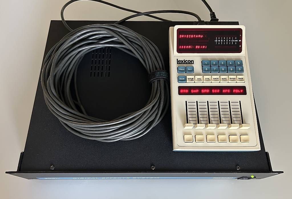 Lexicon Console di mixaggio: Lexicon 300L & LARC – Usato da Stein AG venduto da Isra6