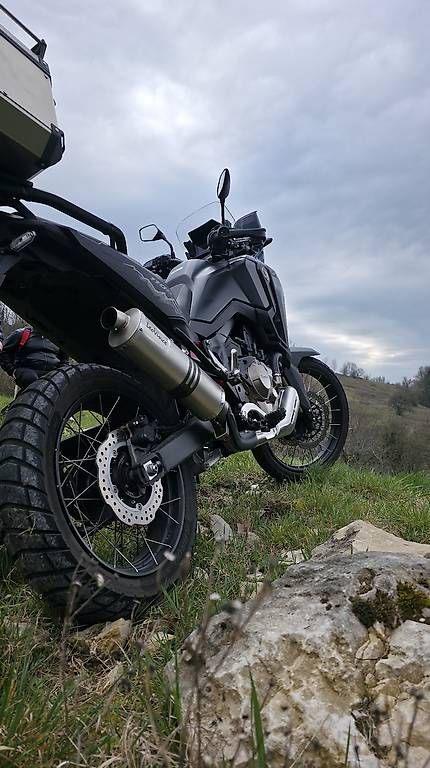 Honda Touring: Échappement africa twin 1100 – D'occasion à Châtelaine par din_yj85