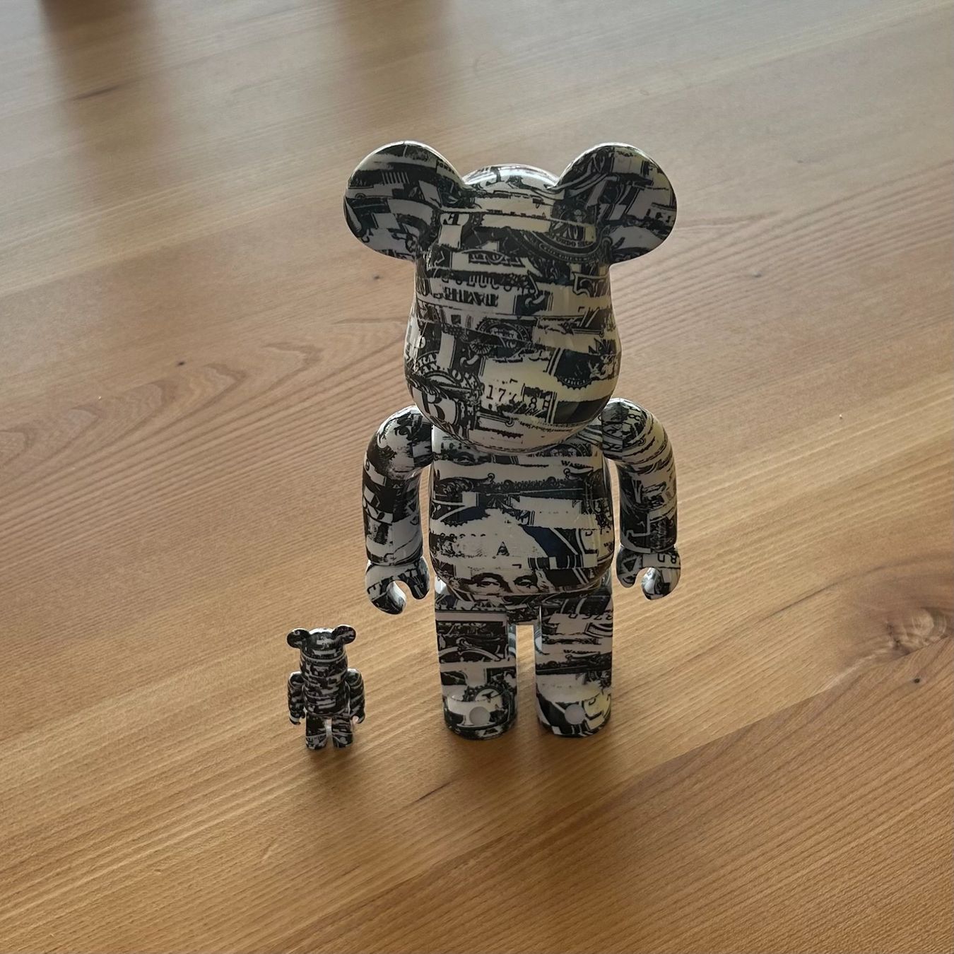 Statuette: Bearbrick Kosuke Kawamura 100% & 400% – Usato da Fehraltorf venduto da leonlohrer 2