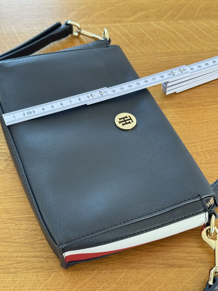 Sacs femmes: Tommy Hilfiger Tasche – D'occasion à Regensdorf par Rina49 4