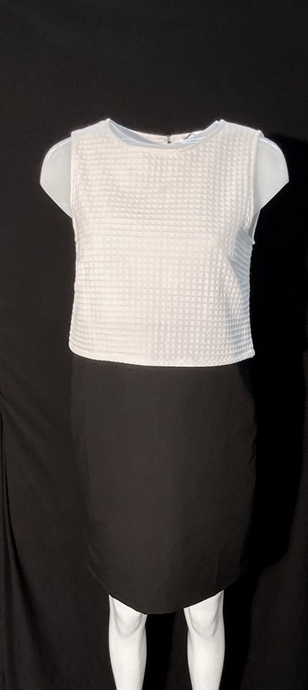 Robes: Kleid, schwarz - weiss – D'occasion à Zürich par Drahtzug