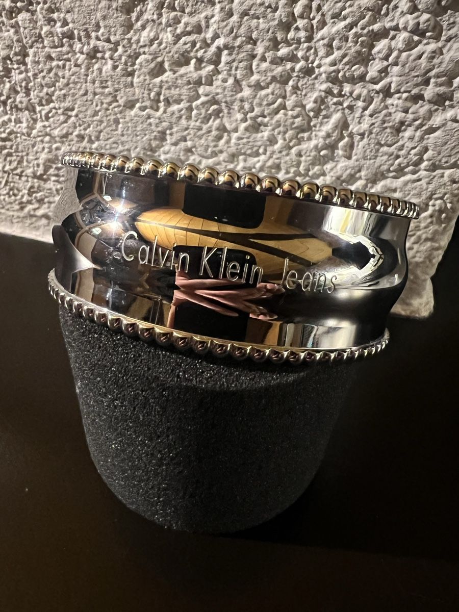 Calvin Klein Bracciali & Braccialetti: Bracelet Calvin Klein jeans – Usato da St-Pierre-Clages venduto da ste_xk6p