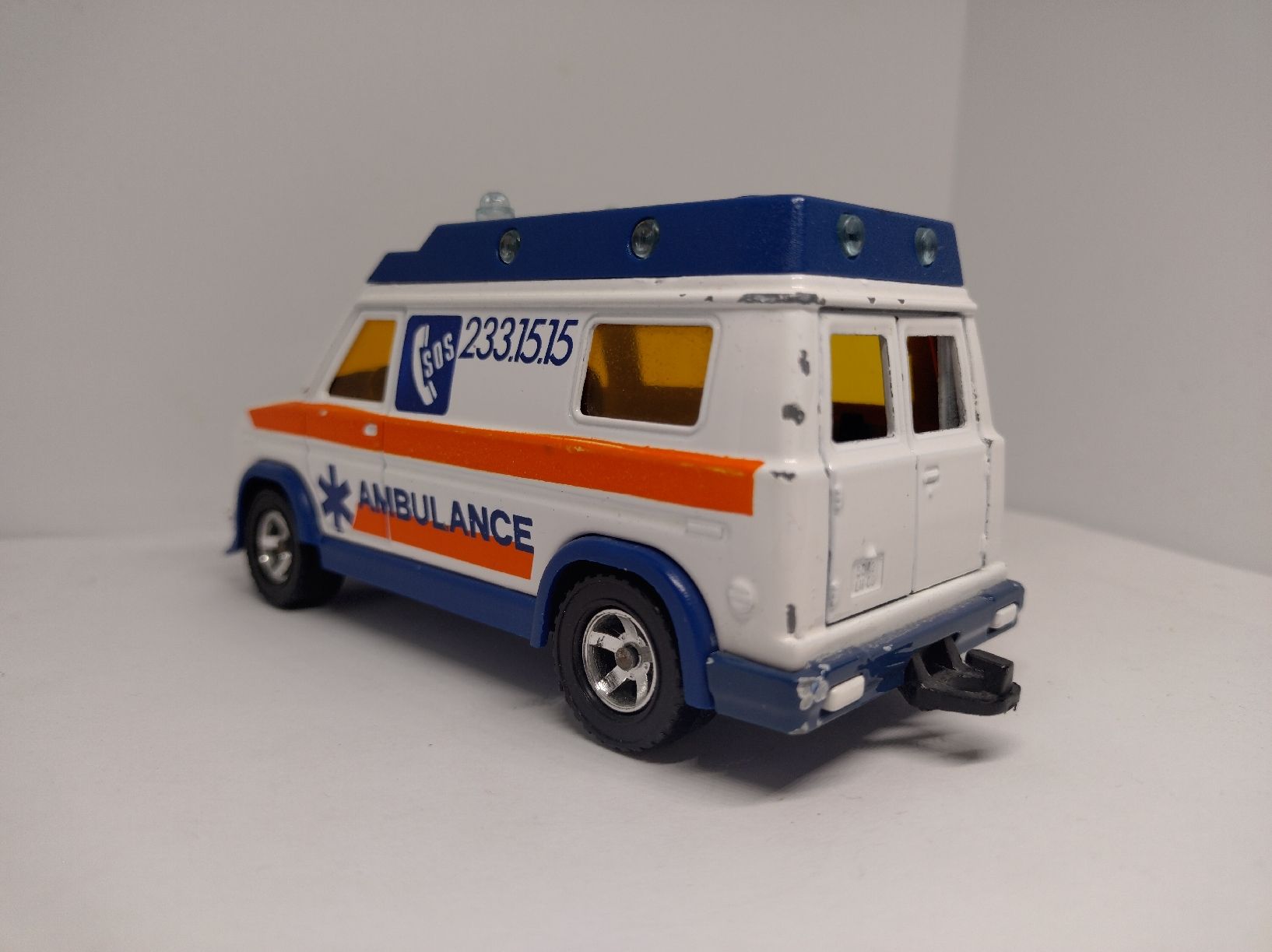 Majorette Modellautos: Majorette, ambulance 1/36 – Gebraucht aus La Chaux-de-Fonds von Pierrot8404 4