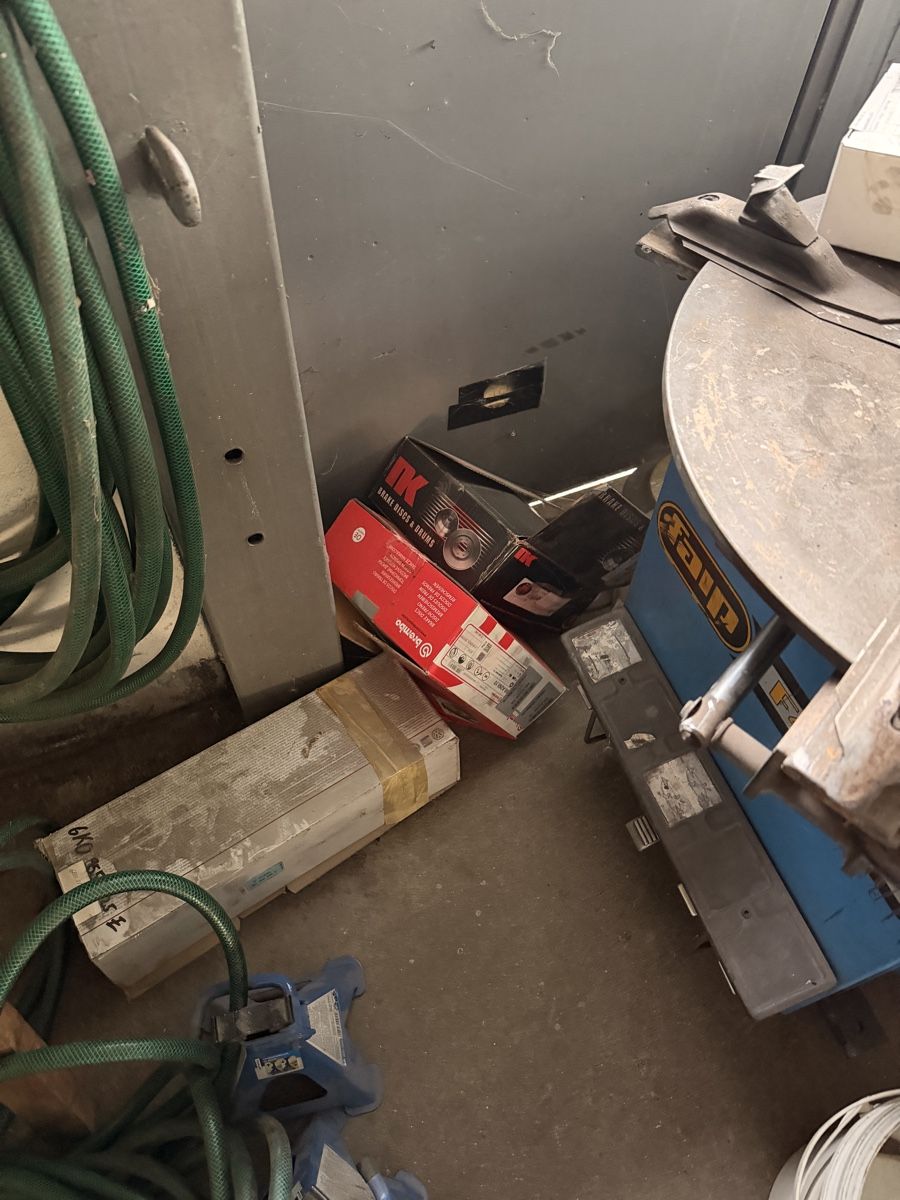 Tutti pezzi di ricambio auto: VAG Verbrauchsteile – Nuovo e nell'imballaggio originale da Davos Wiesen venduto da themister 2