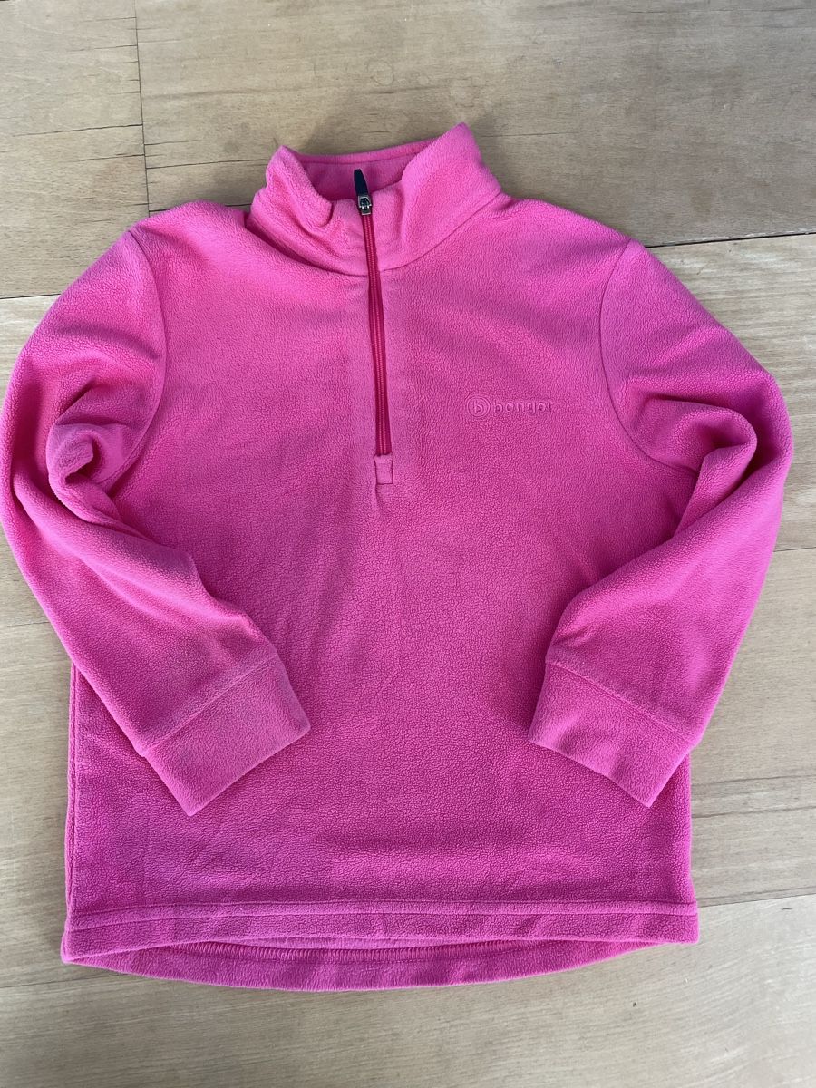 Maglioni & Felpe: Pinker Fleecepulli BENGER, Grösse 110 – Usato da Rüti b. Büren venduto da istrauss