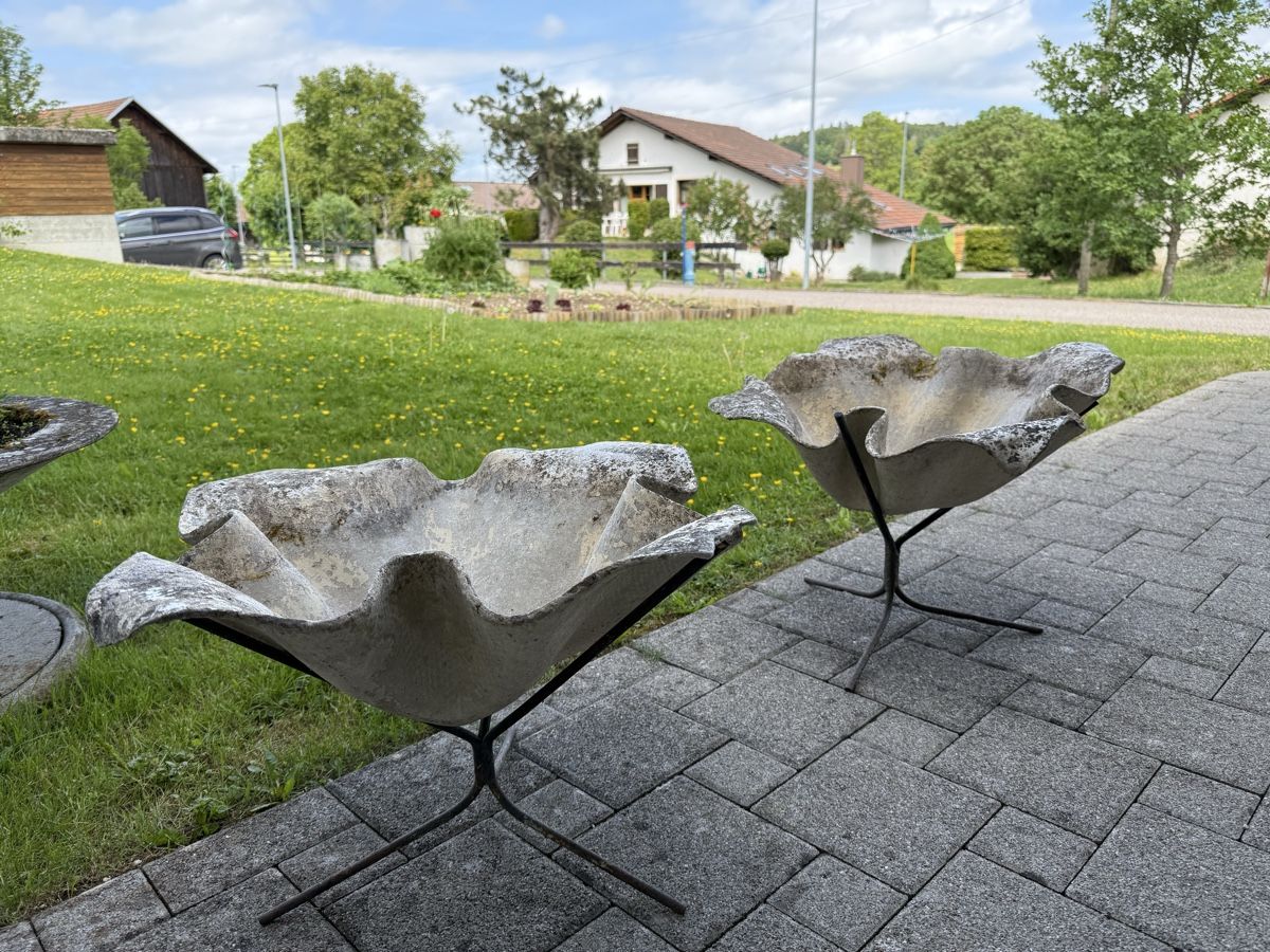 Eternit Vasi per fiori: 2 Eternit Willy Guhl – Usato da Les Genevez JU venduto da fabliane 1