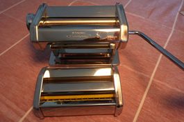 Nudelmaschine Pasta Perfetta mit Spaghetti und Lasagne Ricce