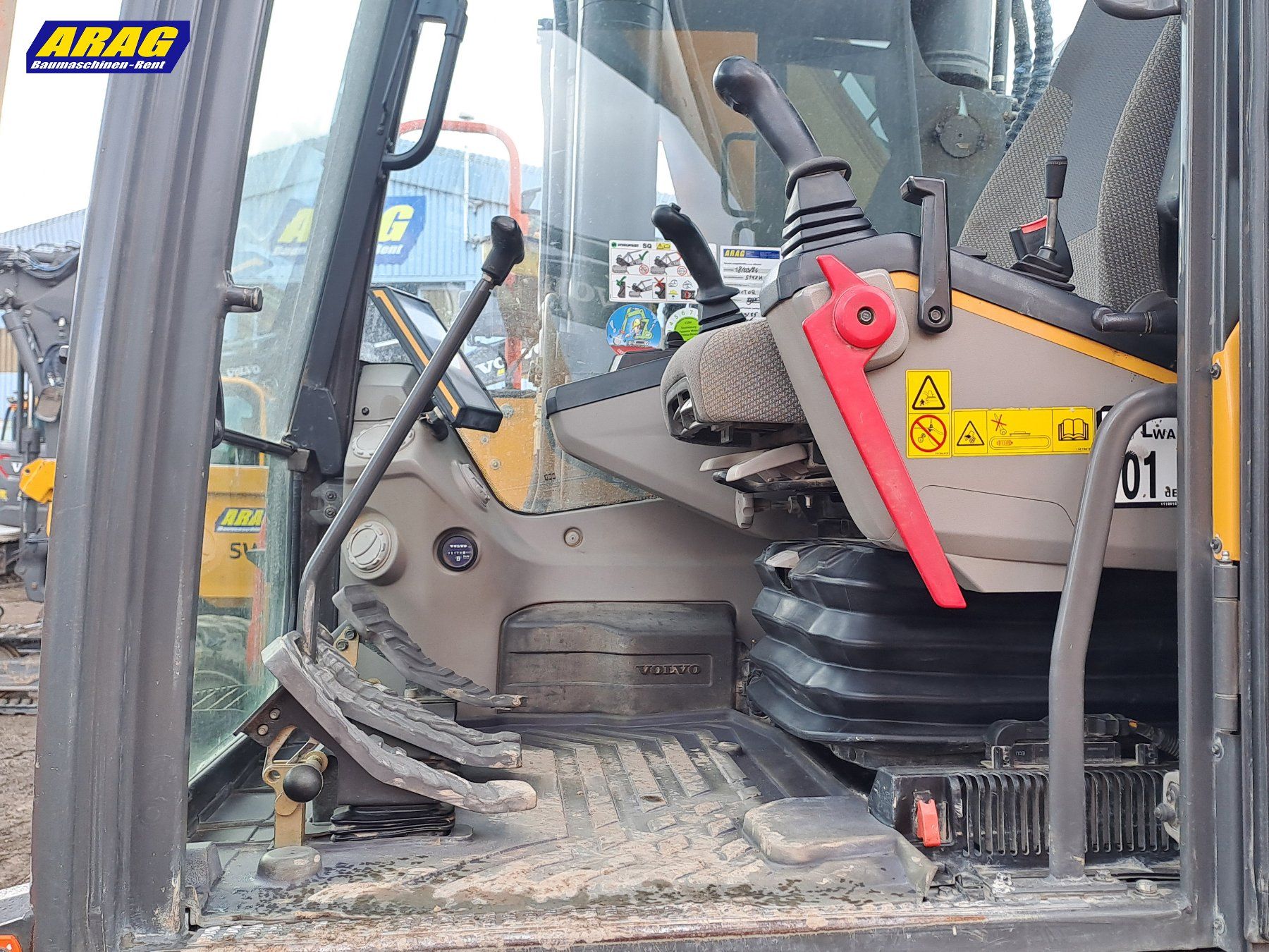 Volvo Escavatori: Volvo ECR235 EL Raupenbagger – Usato da Hasle LU venduto da Arag08 6