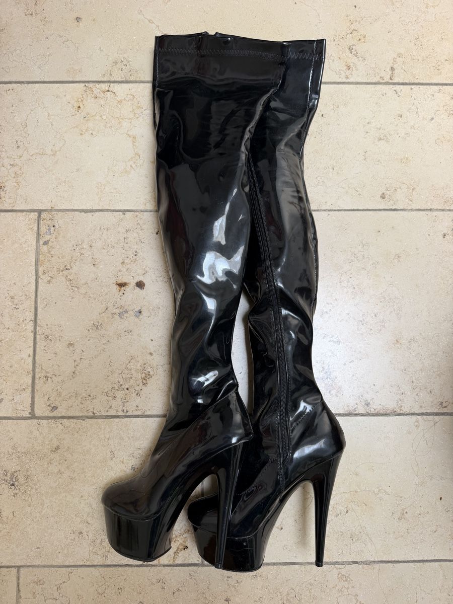 Scarpe da donna: Stiefel Lackoptik schwarz  Damen plateau – Nuovo (secondo la descrizione) da Oberentfelden venduto da Aidan1981 1