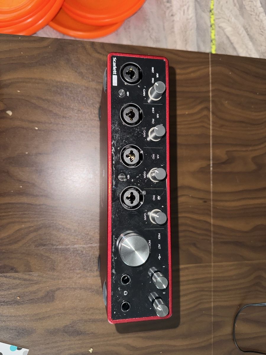 Focusrite Equipement studio: Focusrite Scarlett 3rd Gen 18i8 – D'occasion à Kreuzlingen par yan_vsf5 2