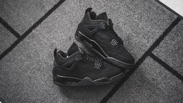 Jordan 4 Retro Black Cat 2025 US10 = Grösse: 43 / 44 !