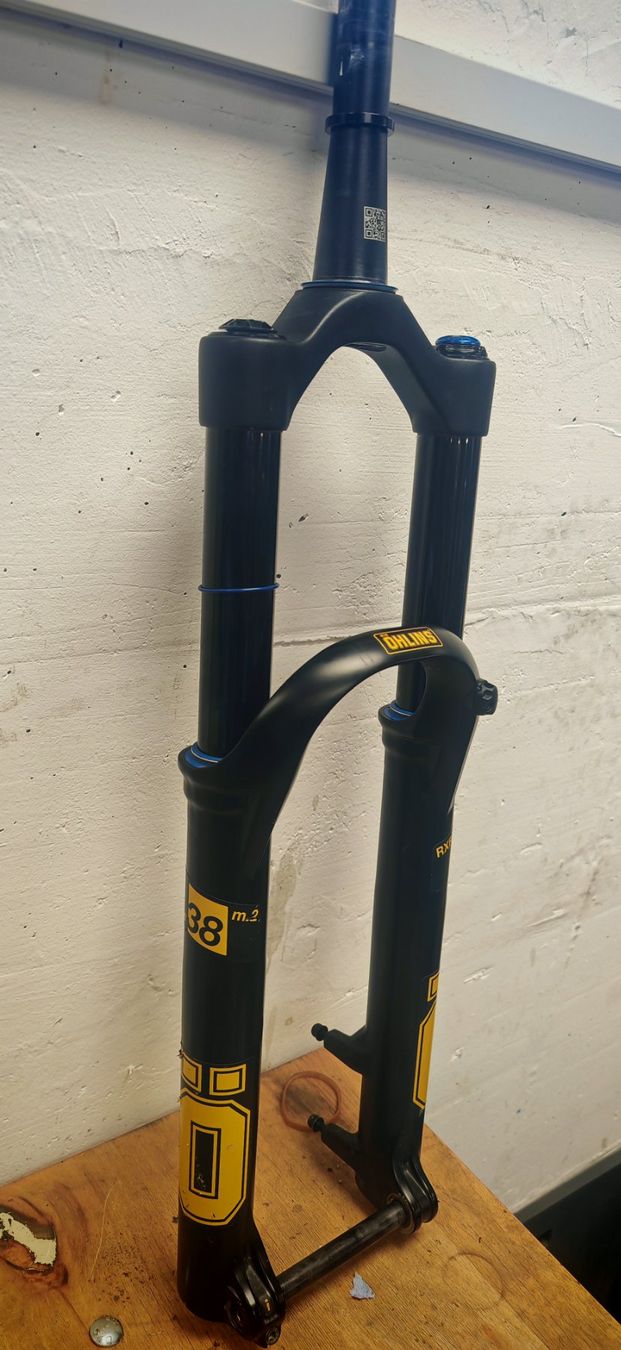 Öhlins Ersatzteile: Ohlins rxf 38 m.2 29 170mm – Gebraucht aus Chur von enr_w7dk 1
