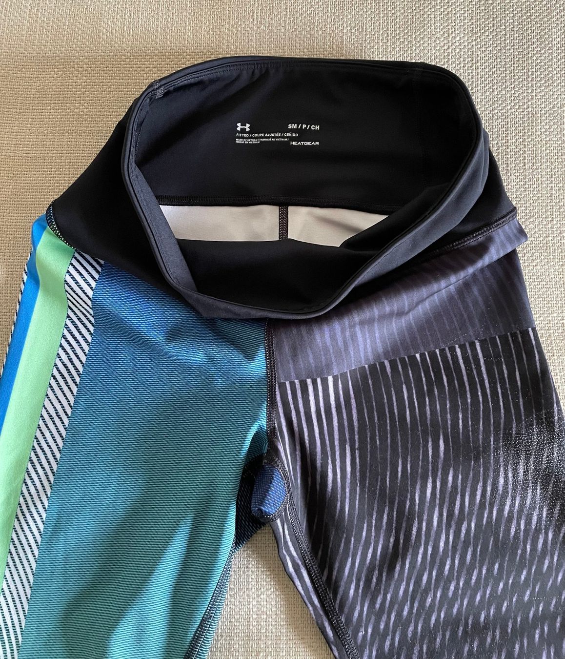 Leggings: Stylische Under Armour Leggings/Élégant legging Under Armour – Gebraucht aus Vico Morcote von Muru 1