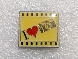 Ansteckpin 293: I Love Photography