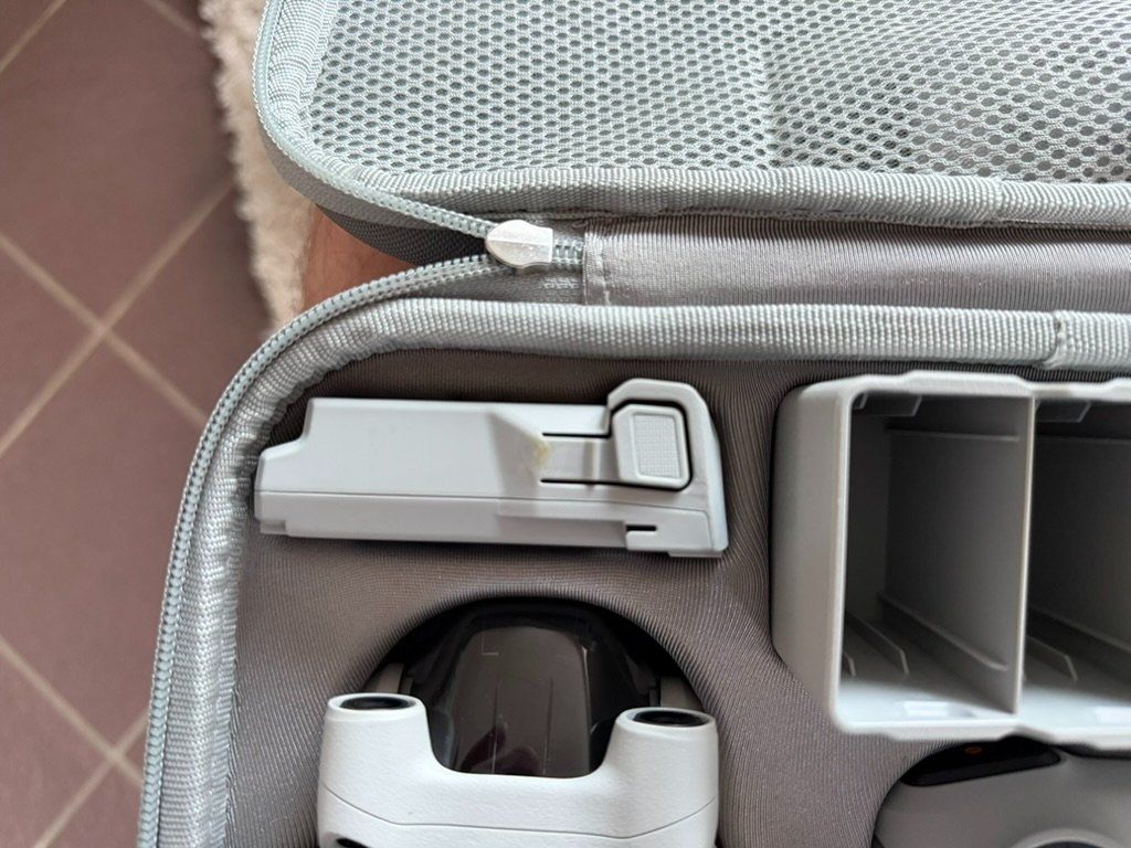 DJI RC Modellbau: DJI Mini 3 Pro Combo mit RCN, Koffer und ND-Filter – Gebraucht aus Günsberg von Vex 5