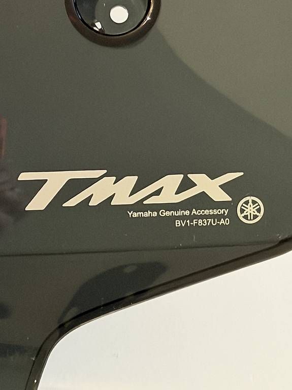 Tutti pezzi di ricambio per scooter: Bulle pare-brise Yamaha Tmax560 – Usato da duillier venduto da mitch46 2