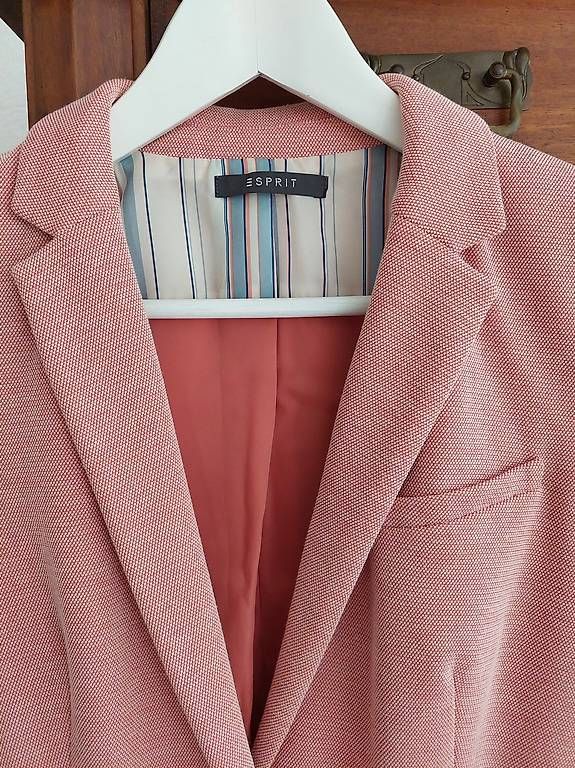 Esprit Giacche: Esprit Blazer 36 S tailliert – Usato da Zürich venduto da Julia0123 1