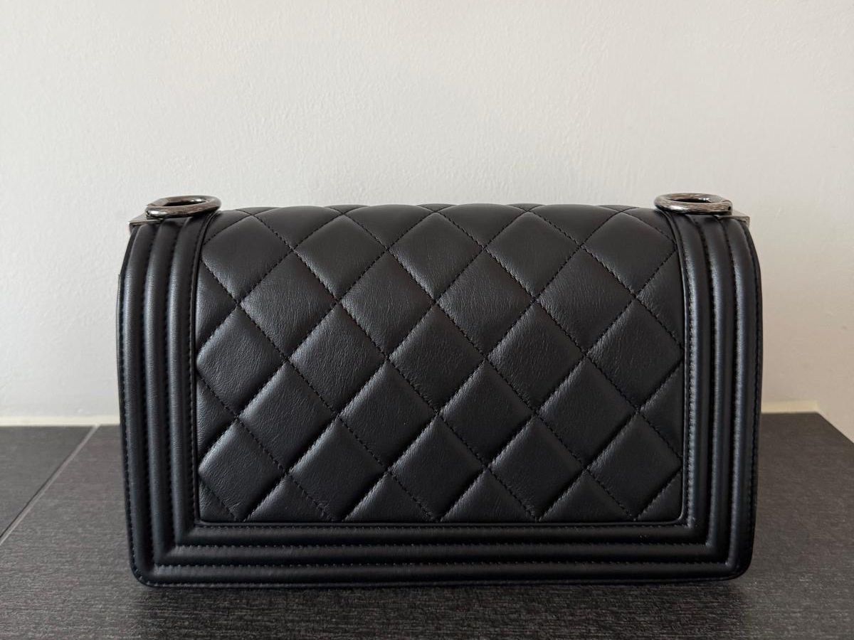 Chanel Borse da donna: Chanel Boy Bag old Medium – Usato da Zürich venduto da Flow343 1