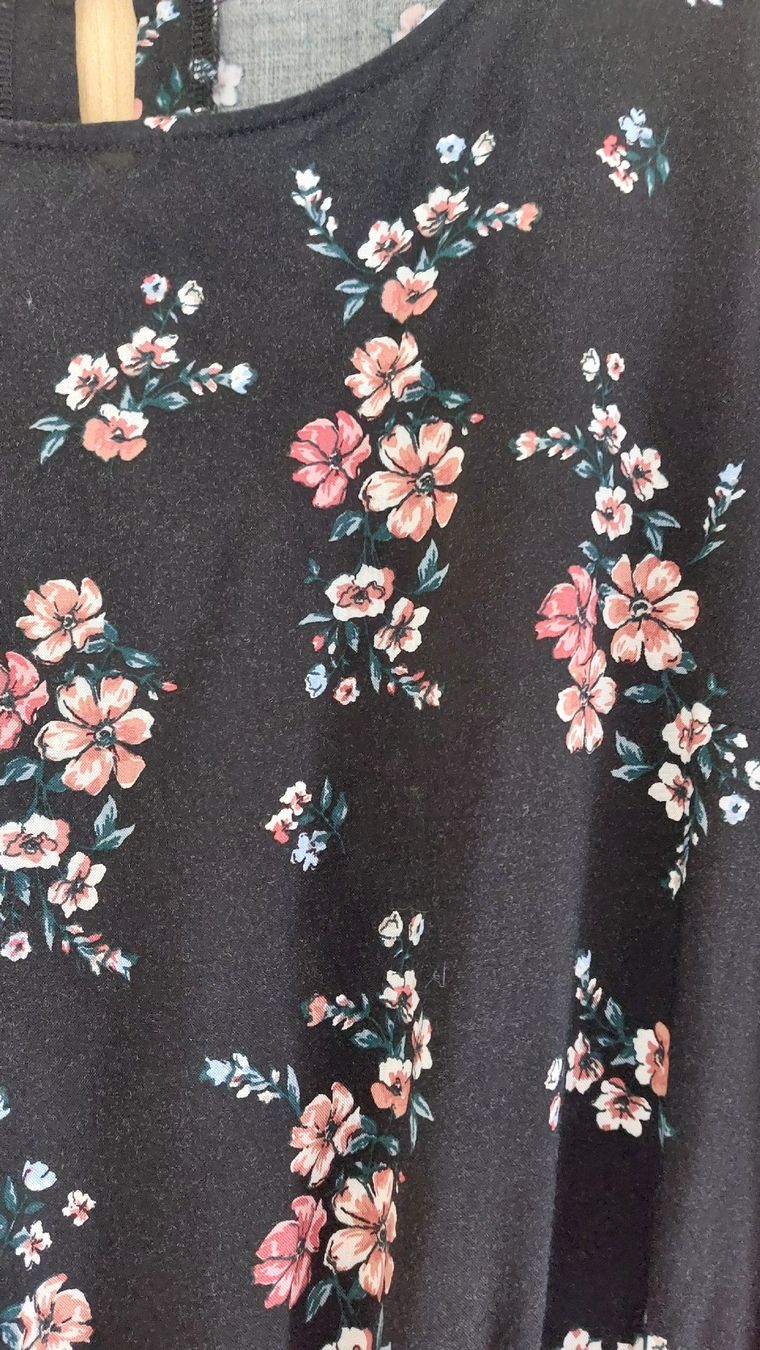 H&M Vestiti: Damen Kleid, grösse 38, mit Blumenmuster – Usato da Dettighofen venduto da monaso 2