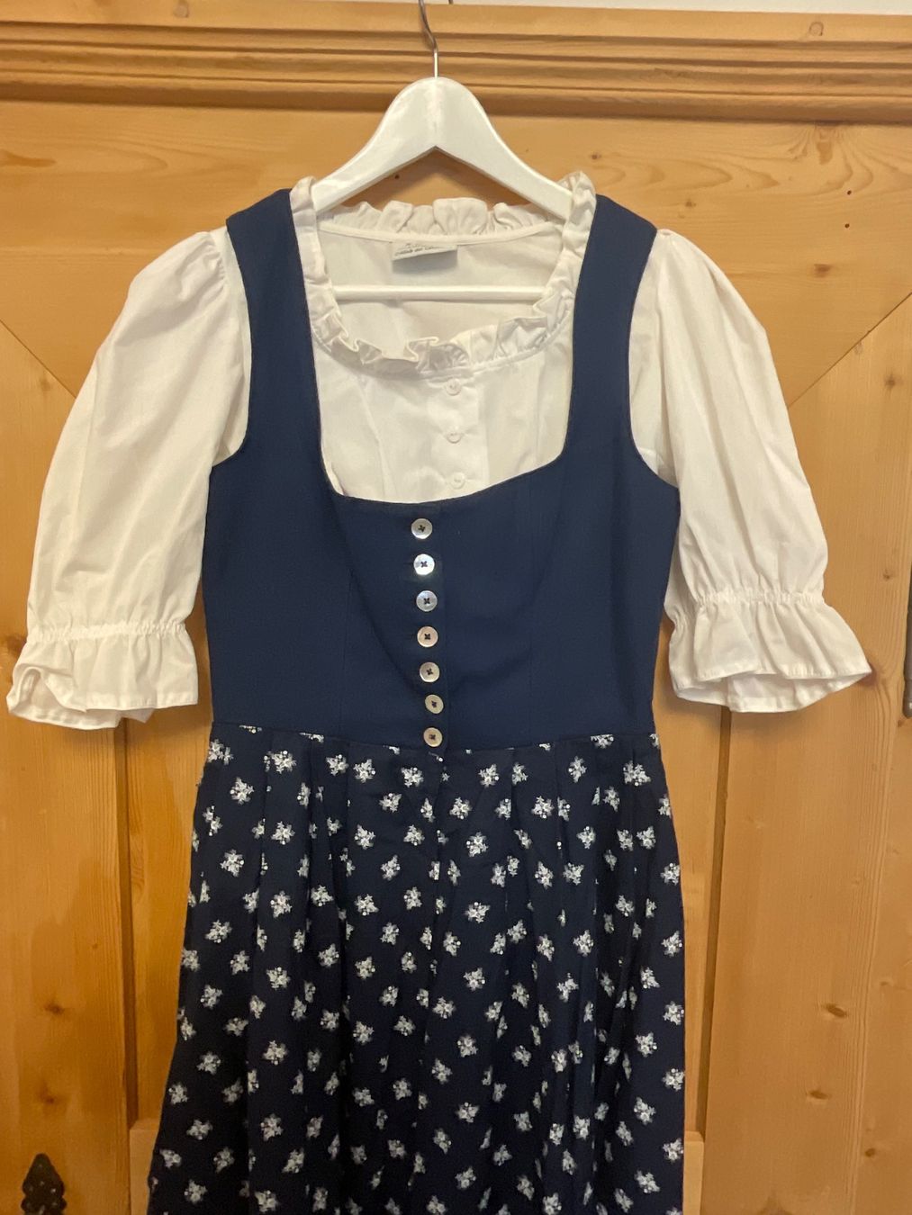 Lotti di vestiti: SALZBURGER DIRNDL KLEIDERSET – Nuovo (secondo la descrizione) da Scuol venduto da Lotus2020 3