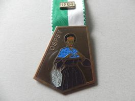 Medaille Frau Tracht Trachtenfest Fest von Jahr 1984