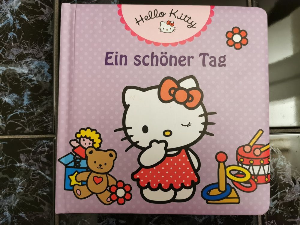 Buch Hello Kitty; Ein schöner Tag Kaufen auf Ricardo