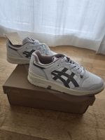 Asics Sneakers Grösse 39 white/clay grey
