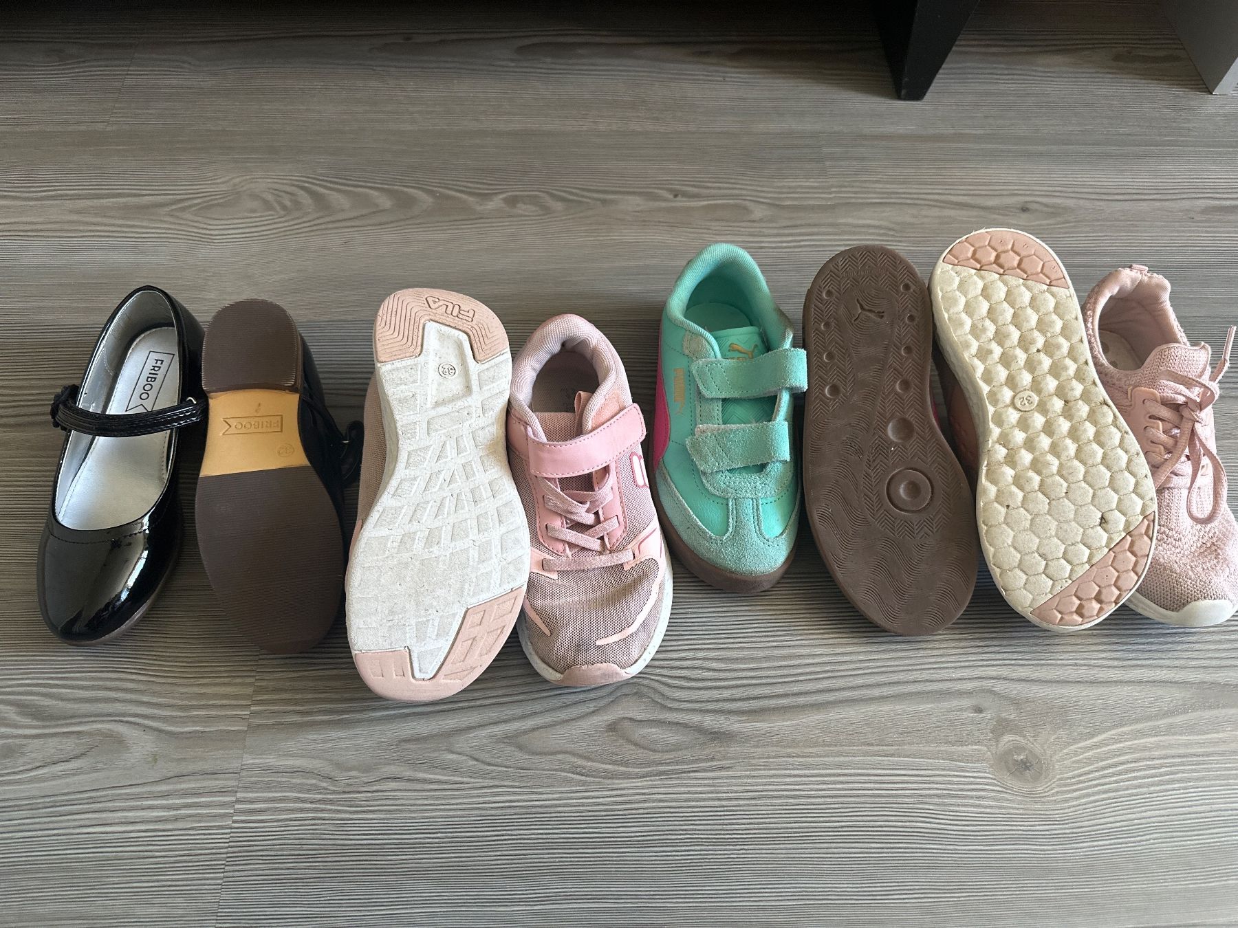 Chaussures filles: Kinderschuhe Grösse 32 – D'occasion à Gampelen par Sahe 1