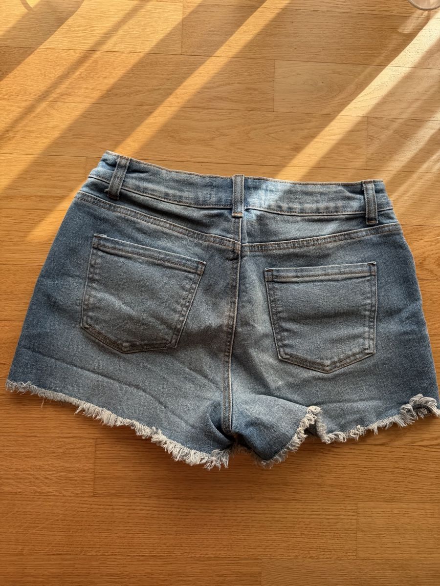 Jeans: Jeans Shorts, Grösse 38, neu – Nuovo (secondo la descrizione) da Luzern venduto da file_maker 2