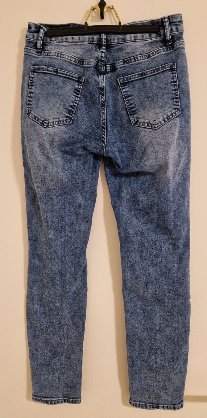 Jeans: 45) hellblaue Skinny-Jeans, Grösse M – Nuovo (secondo la descrizione) da Menziken venduto da chs_xd76 1