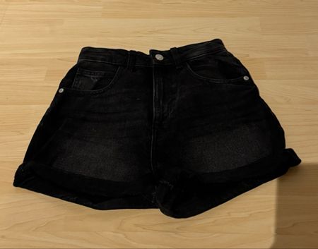 Tally Weijl, Jeans-Shorts, Gr. 34