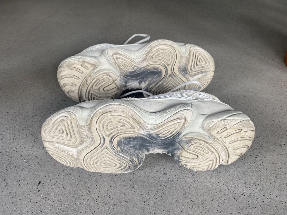 Adidas Scarpe da uomo: Adidas Yeezy 500 - 43 1/3 – Usato da Basel venduto da MatMol 4