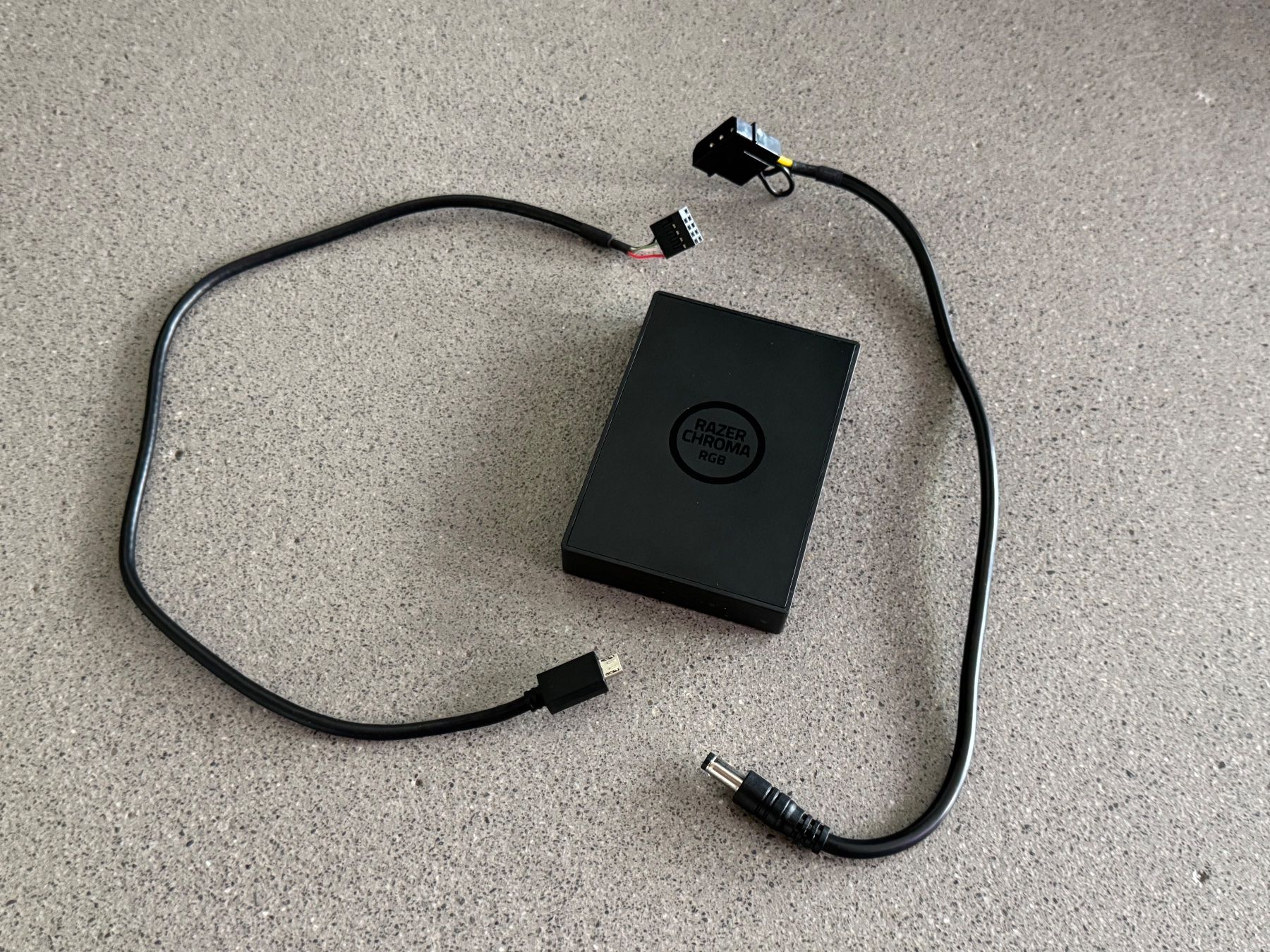 Razer Custodie: Razer Addressable RGB Controller ARGB – Usato da Luzern venduto da DarthYodus
