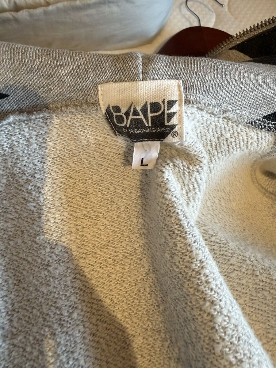 Bape Maglioni & Felpe: Bape Full Zip Hoodie, Grey Star Pattern, Men's Size L – Nuovo (secondo la descrizione) da Oberweningen venduto da tol_pfr8 6